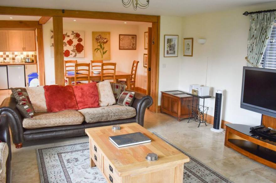 THE OLD CARTLODGE, family friendly, with a garden in Castle Hedingham