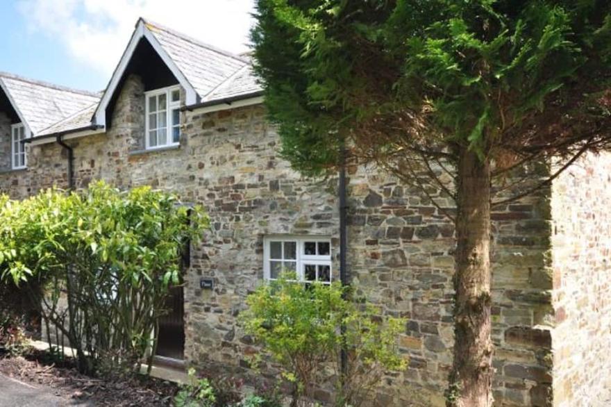 Corffe Cottages, Space for all the family, heated indoor pool