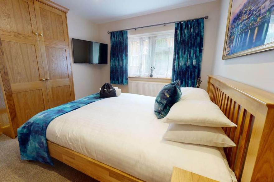 Meadow View Holiday Let in Witney 1 Bed & Sleeps 3