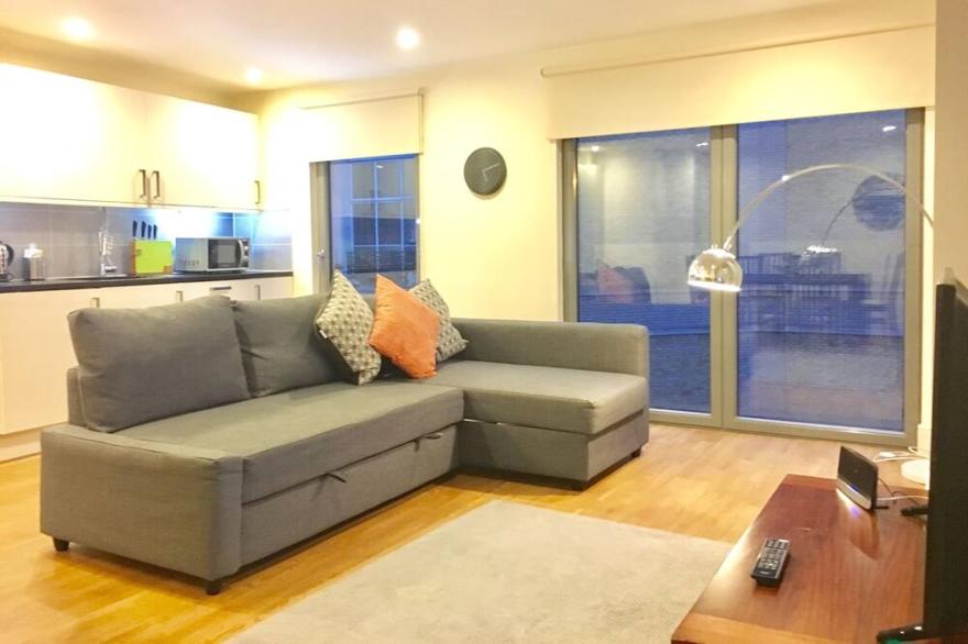 Modern 2 Bedrooms Apartment near Hyde park in Bayswater