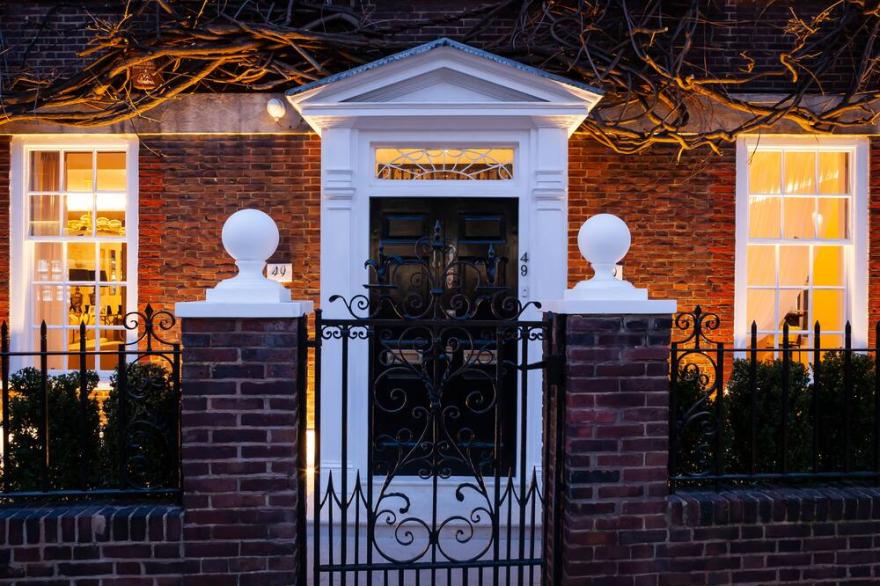 Beautiful, and very wide house in the heart of Chelsea
INSTANT BOOK on VRBO UK