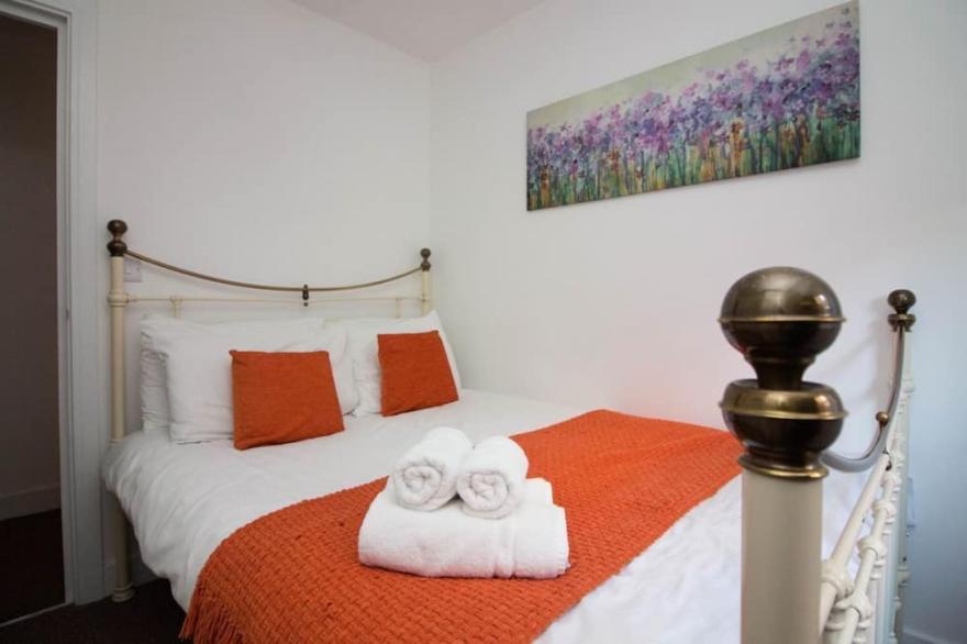 A Home From Home - Spacious Comfortable Accommodation to Meet Your Needs