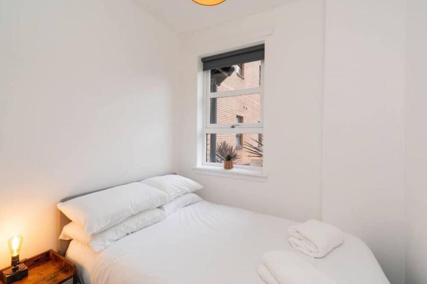 Bissets Bond - City Centre Warehouse Apartment