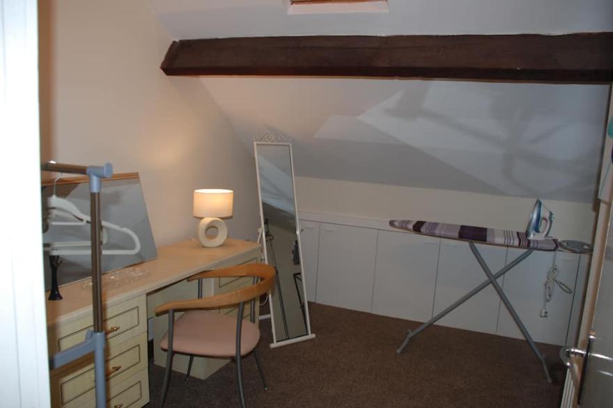 Apt. Bijou a luxury village maisonette for 3 persons and a pet. Free parking.