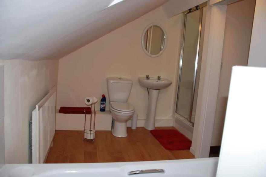 Apt. Bijou a luxury village maisonette for 3 persons and a pet. Free parking.