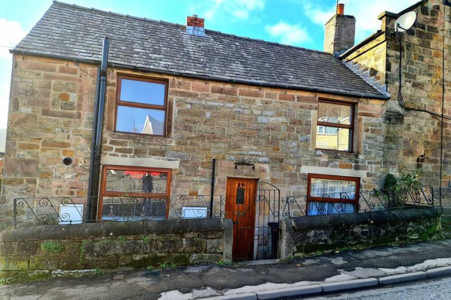 The Cottage,  Cosy 1800 built cottage in Matlock Town