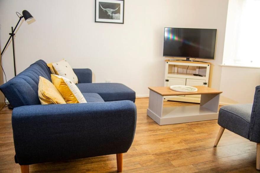 Cosy 3-Bed Home Close to City Centre (Parking)