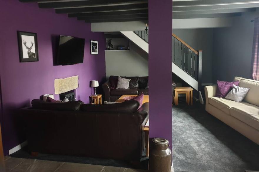 Lovely 4 bed house sleeping 8 near Ashbourne