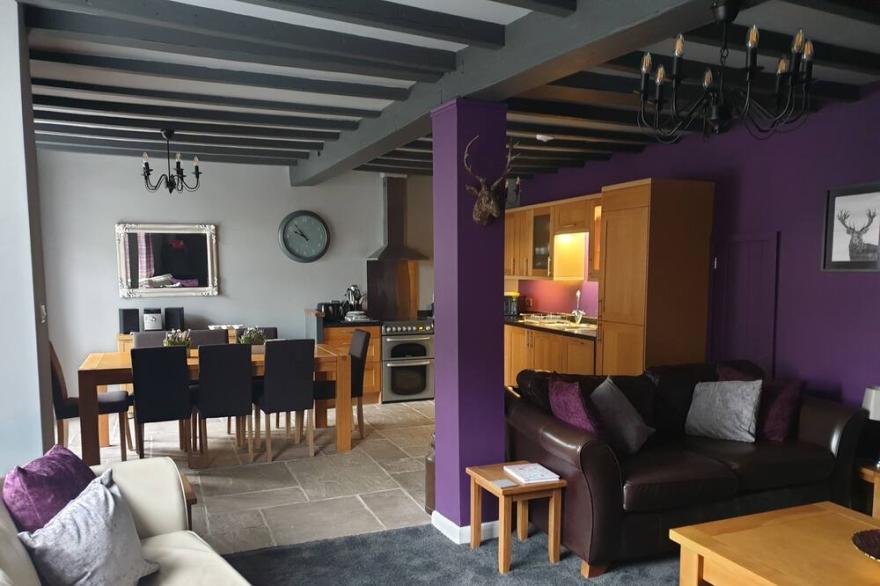 Lovely 4 bed house sleeping 8 near Ashbourne