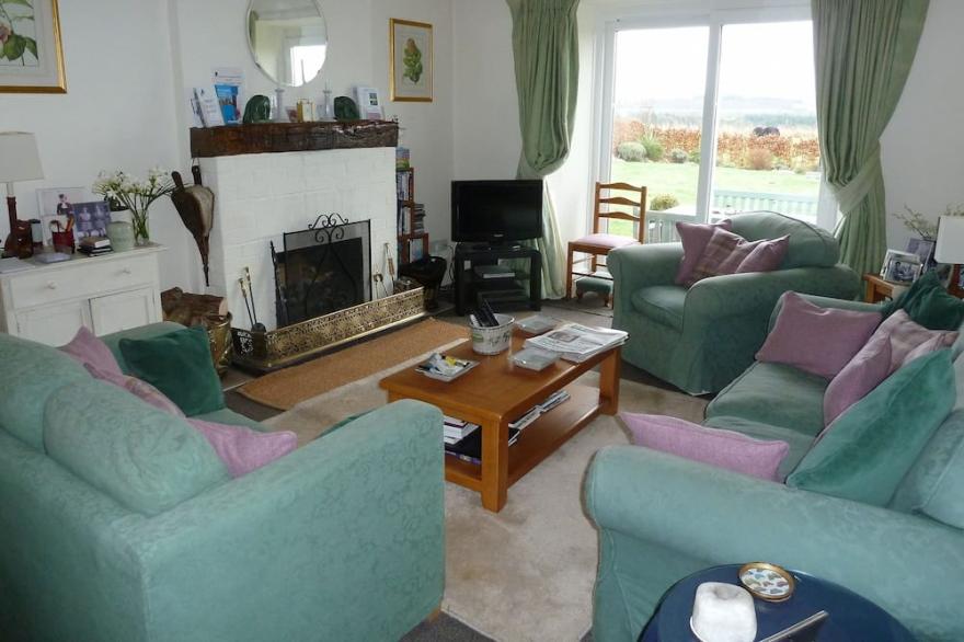 Babingtons Cottage is 2.5 miles from Coldstream in the Scottish Borders