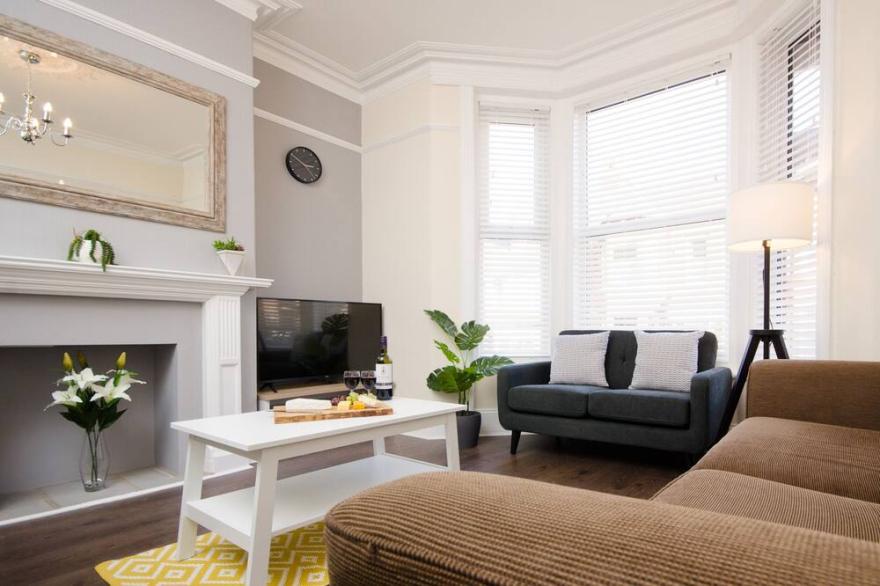 46 ASHVILLE AVENUE, family friendly in Scarborough