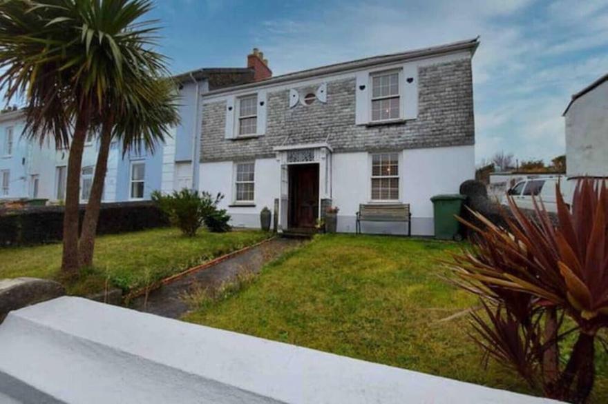 Unique 4bed large central Hayle cottage nr St Ives
