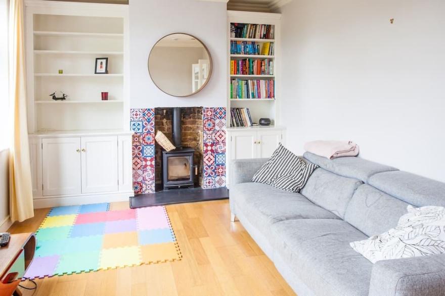 Pass the Keys | Modern & Peaceful Family Home