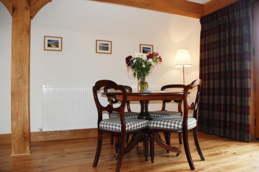 Peaceful Arts and Crafts style cottage near St Andrews, Fife