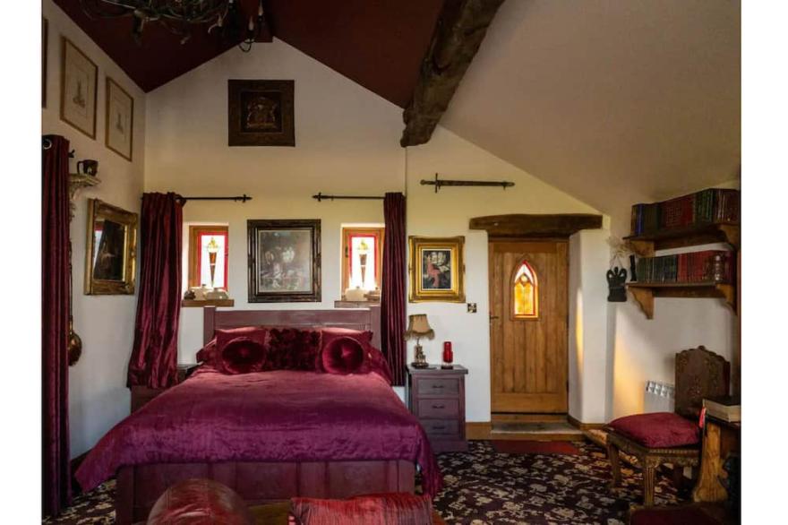 Romantic getaway set in 5 acres.