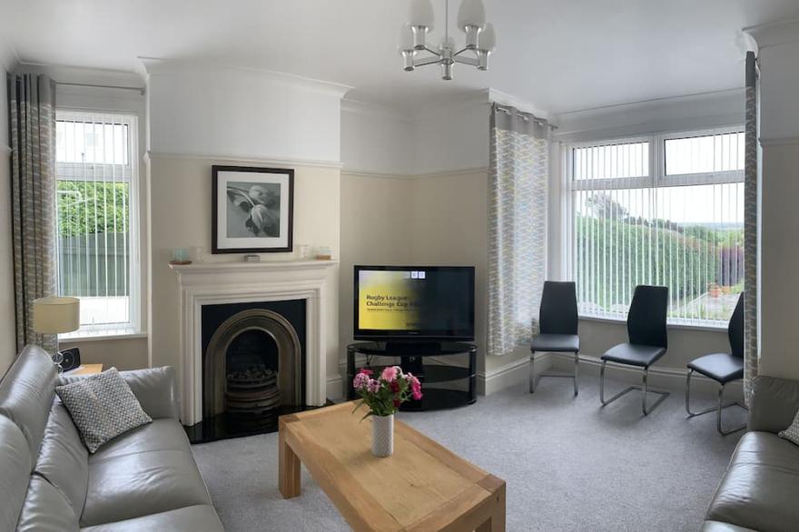 Earlshall 4 Bedroom 4 Bathroom House 5 Minutes To All Beach & Town