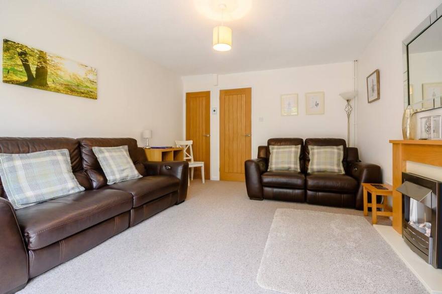 MORRIS ROAD, luxury holiday cottage, with a garden in Broadway