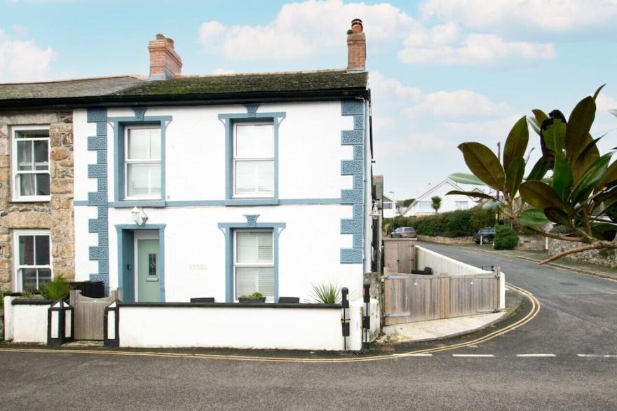 Nigel House - Two Bedroom House, Sleeps 4