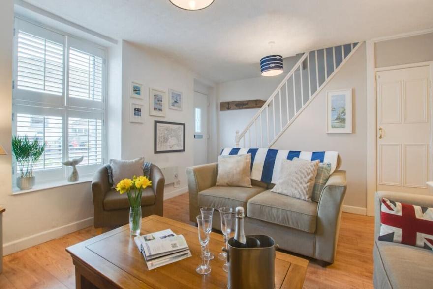 Nigel House - Two Bedroom House, Sleeps 4