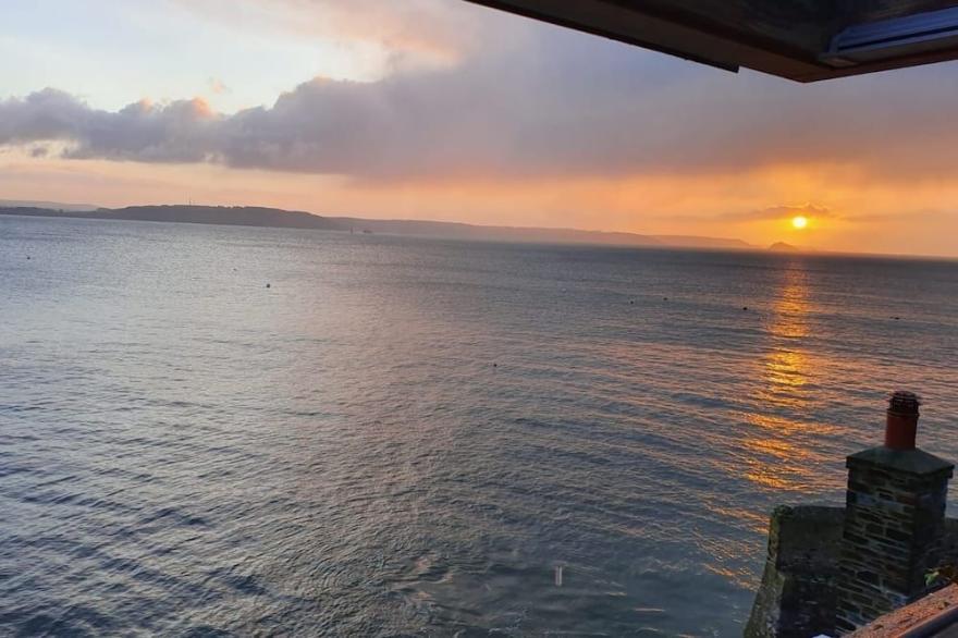 All aboard! Wake up to the sound of the sea and access straight on to the beach