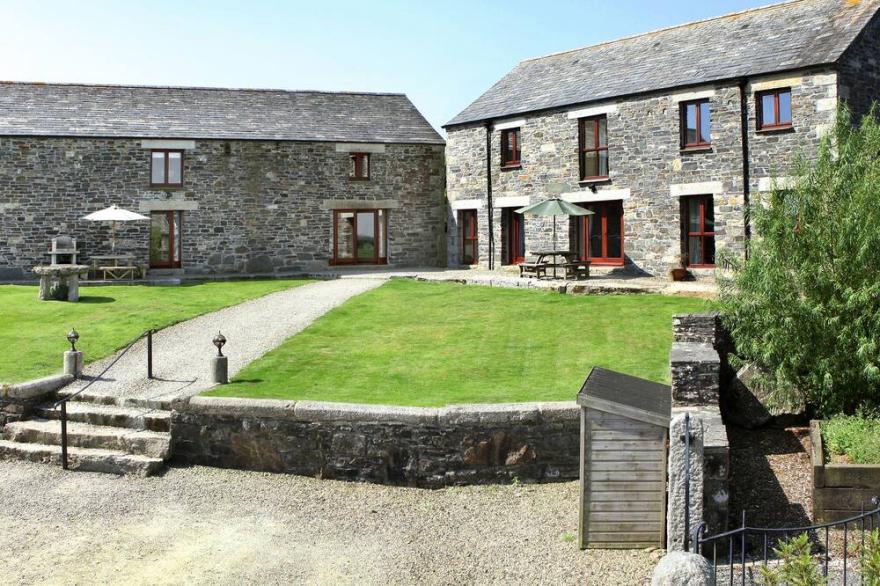 WESTHAYES, pet friendly, luxury holiday cottage in Camelford