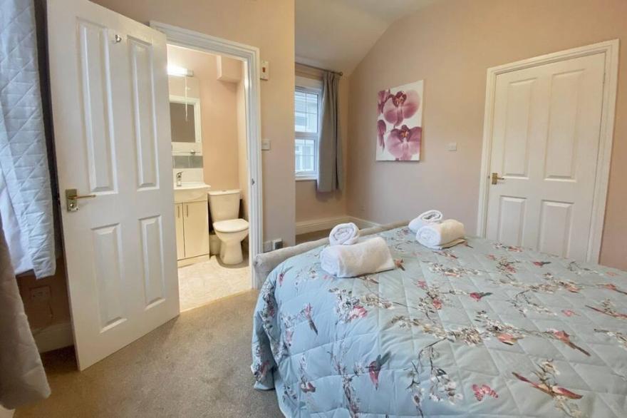 Pass the Keys | Beautifully decorated bright and cosy cottage