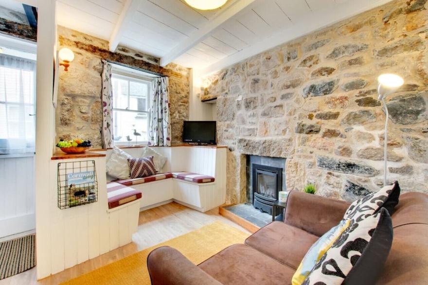 2 Harry's Court - One Bedroom House, Sleeps 2