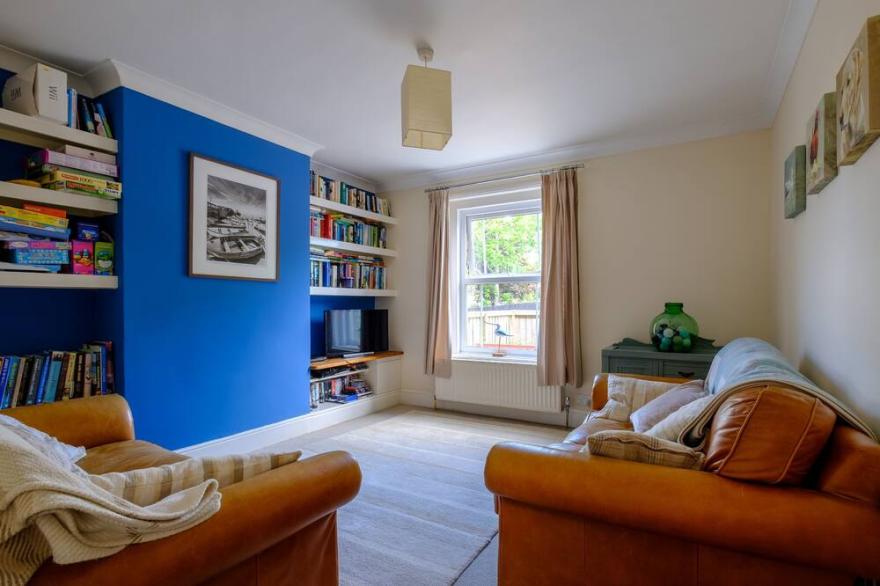 Serendipity -  a house that sleeps 4 guests  in 2 bedrooms
