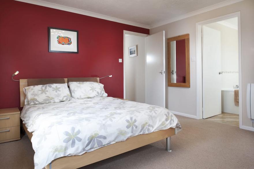 Quality Three Bedroomed House in Peaceful Seaside Village