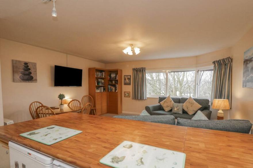 TREETOPS, family friendly in Windermere