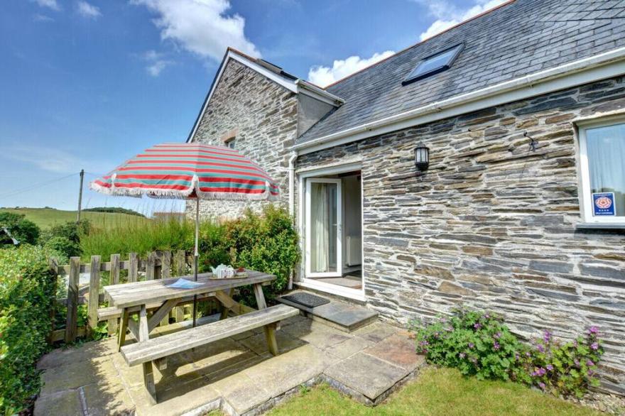 The Barn - Two Bedroom House, Sleeps 4