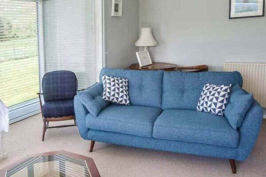 FRONTHILL, pet friendly, character holiday cottage in Newtonmore