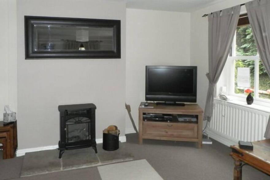 RIVER COTTAGE, family friendly, country holiday cottage in Staithes