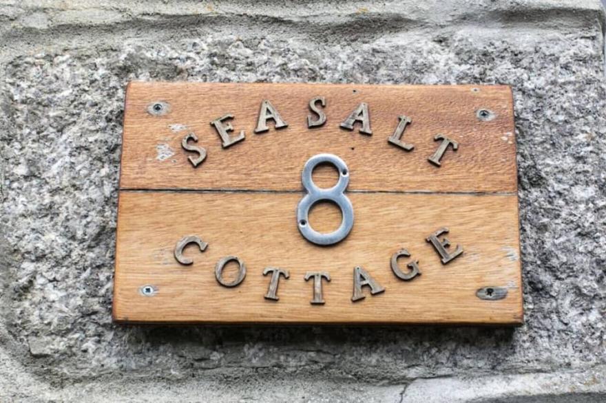 Sea Salt Cottage - Two Bedroom House, Sleeps 4