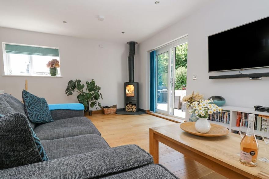 LAKE VIEW, pet friendly, with open fire in Kingsand And Cawsand