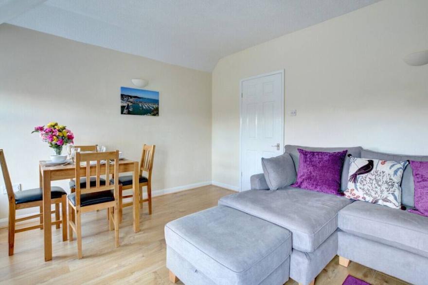Breakaway - Two Bedroom Apartment, Sleeps 4