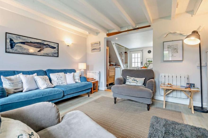 Spring Cottage - Two Bedroom House, Sleeps 4