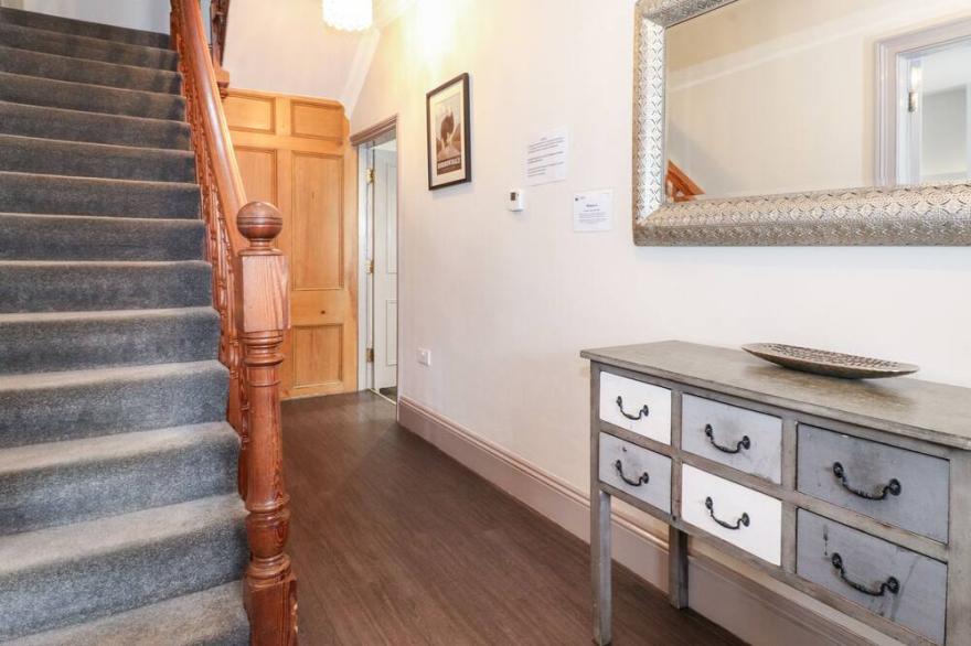 LATRIGG HOUSE, pet friendly, luxury holiday cottage in Keswick