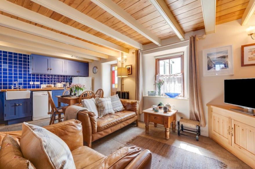 Crown Mine Cottage - Two Bedroom House, Sleeps 3