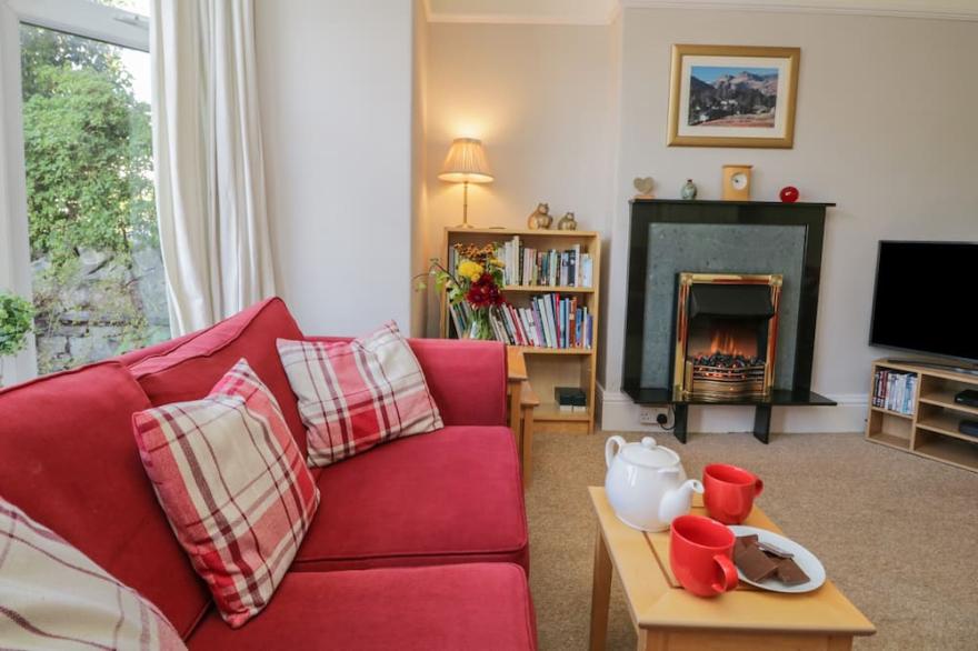 GILLERCOMBE, family friendly, with a garden in Bowness-On-Windermere