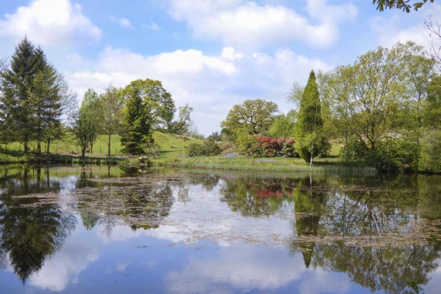 BEECH - WOODLAND COTTAGES, family friendly in Bowness-On-Windermere