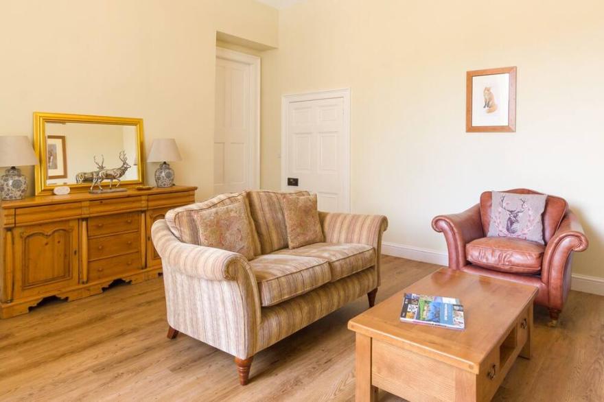 THE COACH HOUSE, family friendly, luxury holiday cottage in Belford