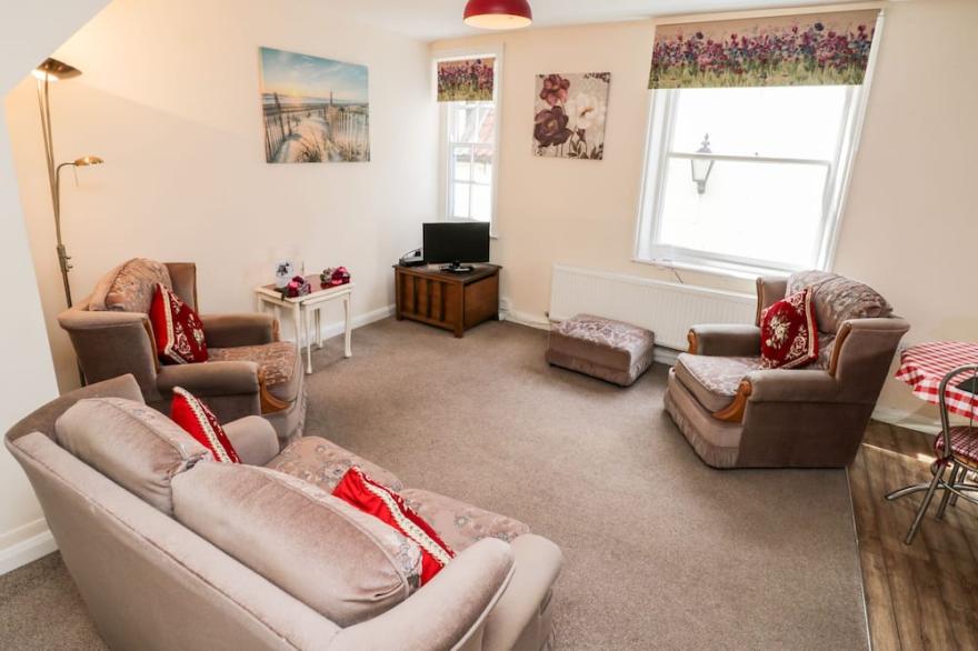 CAEDMON'S REST, country holiday cottage in Whitby