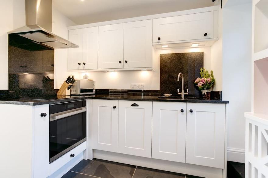 Ambleside Boutique Cottage with Outstanding views