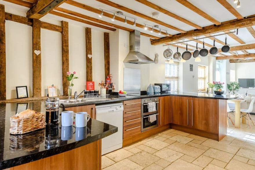 3 bedroom accommodation in Tacolneston, near Wymondham