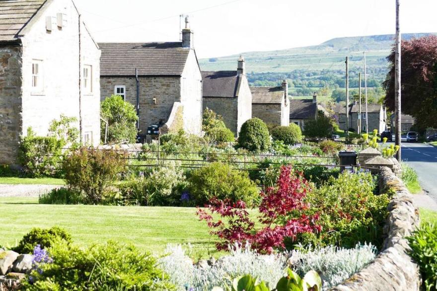 2 bedroom accommodation in Redmire, near Leyburn