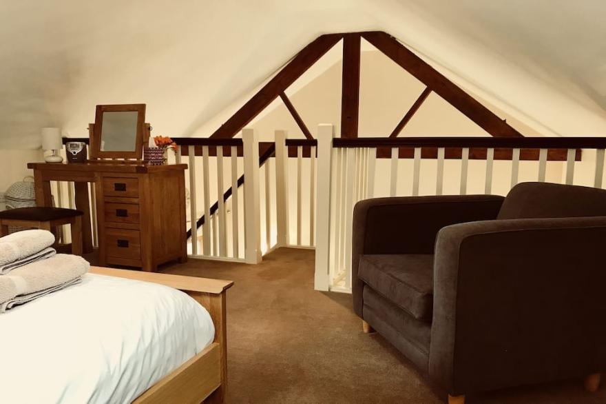 3 cottages, booked together sleeps 12. Big garden. 30 mins York