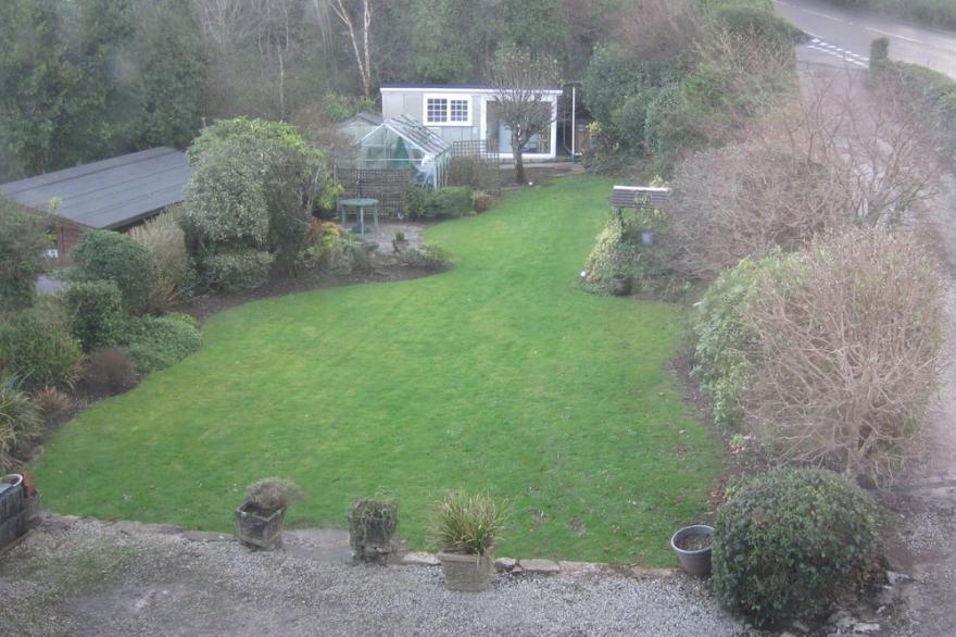Glengarth - Cornish Granite Victorian House - First Floor 3 Bed Deluxe flat