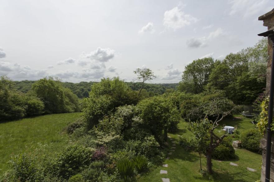 Gorgeous country house near bath