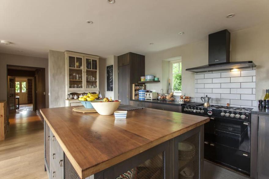 Gorgeous country house near bath